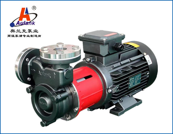 泵浦簡(jiǎn)介:MDH 系列磁力驅(qū)動(dòng)高低溫旋渦泵,過流部件材質(zhì)為不銹鋼,具備一定的氣液混合功能。產(chǎn)品采用無軸封、磁力驅(qū)動(dòng)設(shè)計(jì),將動(dòng)密封轉(zhuǎn)換為靜密封,實(shí)現(xiàn)泵浦在深冷和高溫工況下的安全性和穩(wěn)定性。2.應(yīng)用領(lǐng)域:高溫模具控溫、高低溫試驗(yàn)儀器、半導(dǎo)體精密控溫、化工設(shè)備、模板控溫、超聲波清洗設(shè)備、高端印染設(shè)備、TCU 控溫系統(tǒng)等。